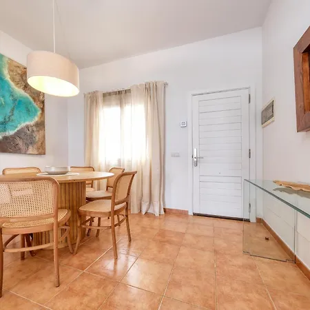 Вилла Malolo - Private Pool And Jacuzzi By Lanzarote Коста Бланка